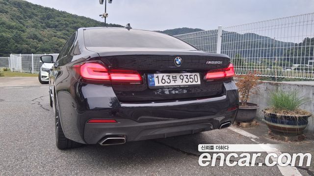 BMW 5 Series (G30) 520i M Sport 2023 — фото 4