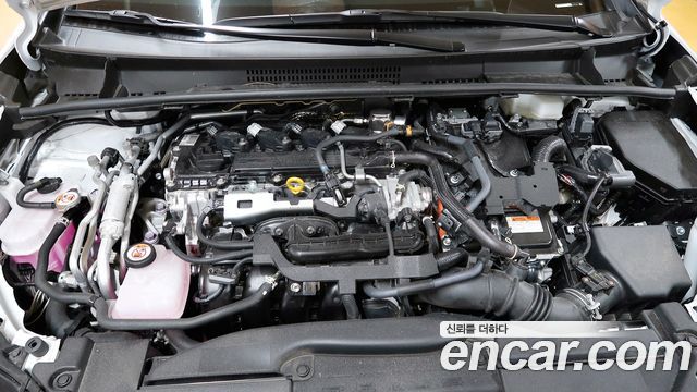 Toyota Prius (V) 2.0 PHEV SE 2024 — фото 6