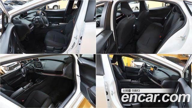 Toyota Prius (V) 2.0 PHEV SE 2024 — фото 24