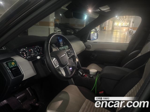 Land Rover Discovery 5 P360 R-Dynamic SE 2023 — фото 5