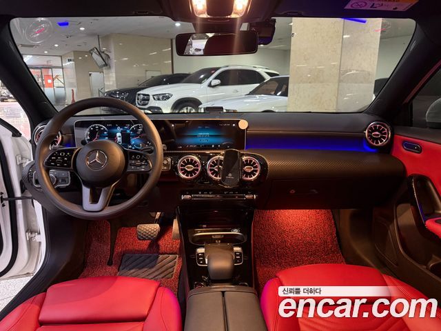 Mercedes-Benz A-Class (W177) A220 Sedan 2020 — фото 8