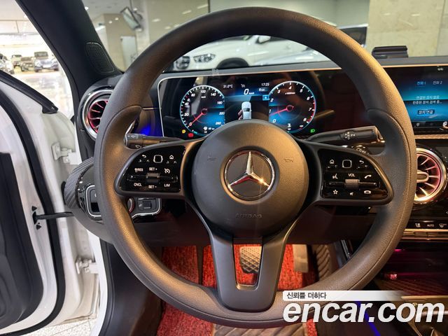 Mercedes-Benz A-Class (W177) A220 Sedan 2020 — фото 9