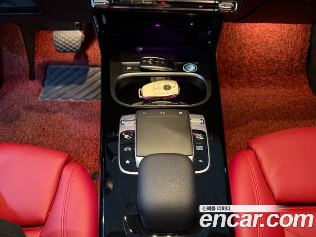 Mercedes-Benz A-Class (W177) A220 Sedan 2020 — фото 16