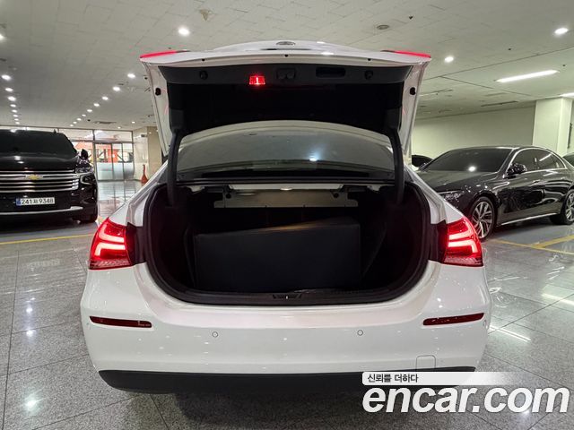 Mercedes-Benz A-Class (W177) A220 Sedan 2020 — фото 22