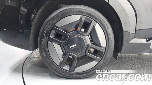 Kia EV9 Long Range 4WD GT Line 2024 — фото 5