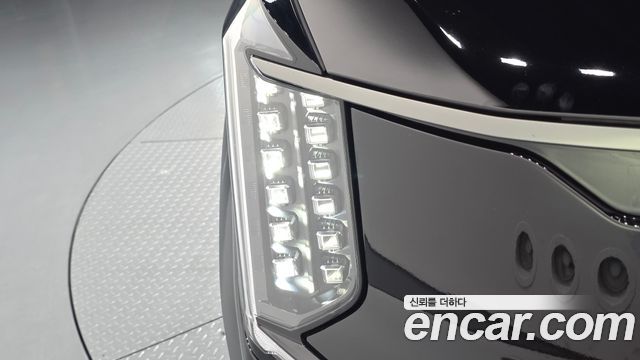 Kia EV9 Long Range 4WD GT Line 2024 — фото 28