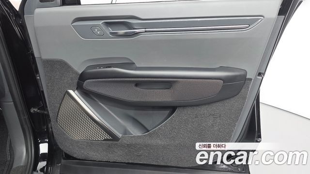 Kia EV9 Long Range 4WD GT Line 2024 — фото 30