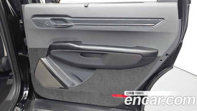 Kia EV9 Long Range 4WD GT Line 2024 — фото 31