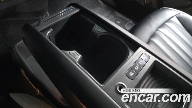 Kia EV9 Long Range 4WD GT Line 2024 — фото 44
