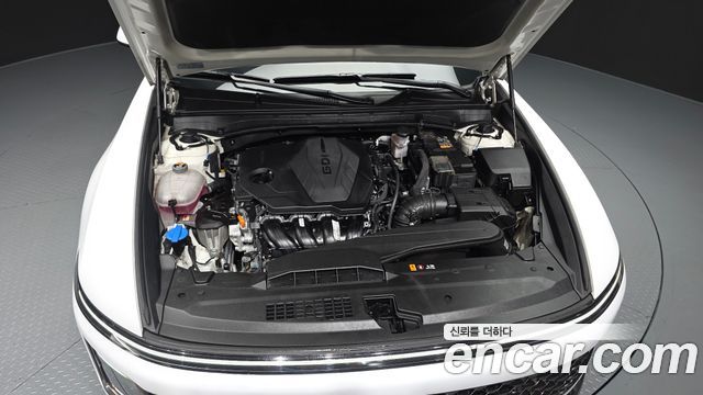 Hyundai Grandeur (GN7) 2,5 Gasoline 2WD Calligraphy 2023 — фото 6