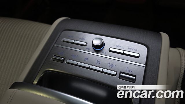 Hyundai Grandeur (GN7) 2,5 Gasoline 2WD Calligraphy 2023 — фото 20