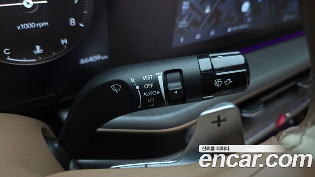 Hyundai Grandeur (GN7) 2,5 Gasoline 2WD Calligraphy 2023 — фото 29