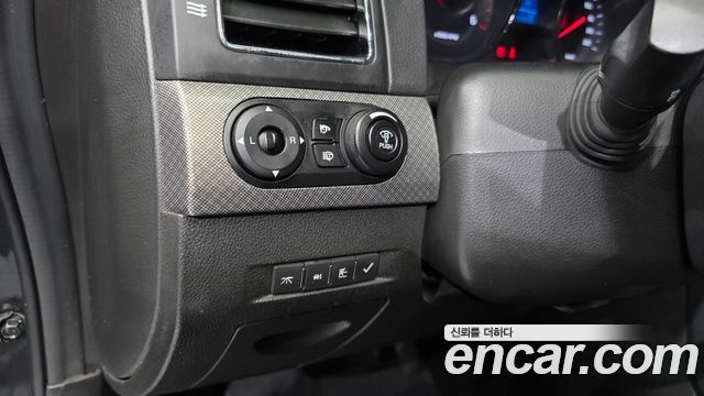 Chevrolet Captiva 2WD LT Deluxe pack 2017 — фото 14