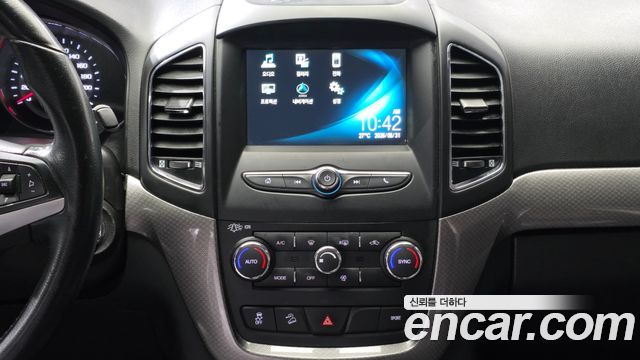 Chevrolet Captiva 2WD LT Deluxe pack 2017 — фото 19