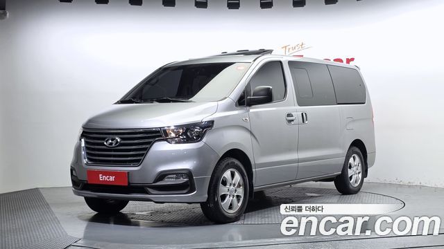 Hyundai Grand Starex 4WD Wagon 11-Seater Modern 2020 — фото 1