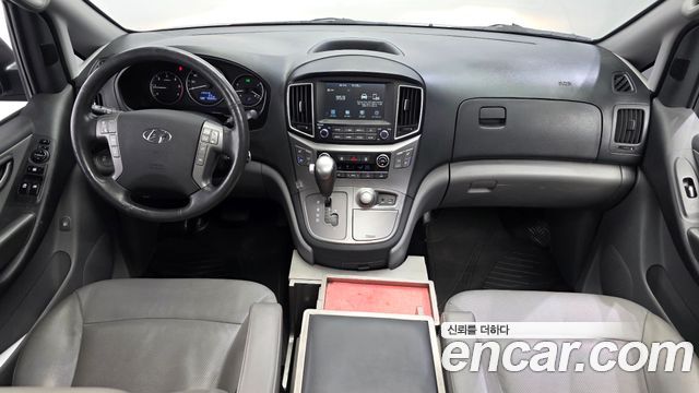 Hyundai Grand Starex 4WD Wagon 11-Seater Modern 2020 — фото 7