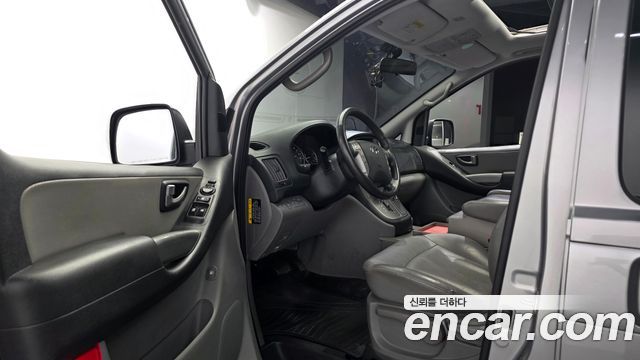 Hyundai Grand Starex 4WD Wagon 11-Seater Modern 2020 — фото 10