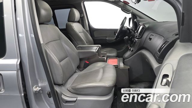 Hyundai Grand Starex 4WD Wagon 11-Seater Modern 2020 — фото 11