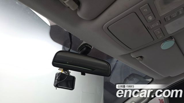 Hyundai Grand Starex 4WD Wagon 11-Seater Modern 2020 — фото 19