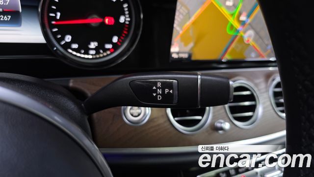 Mercedes-Benz E-Class (W213) E220d 4MATIC Exclusive 2019 — фото 9