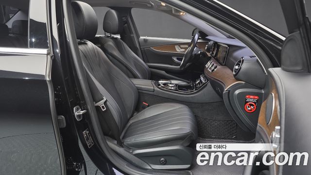Mercedes-Benz E-Class (W213) E220d 4MATIC Exclusive 2019 — фото 11