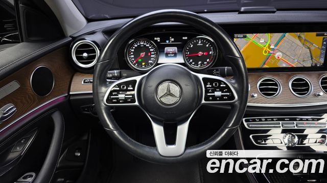 Mercedes-Benz E-Class (W213) E220d 4MATIC Exclusive 2019 — фото 13
