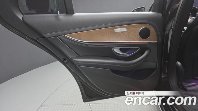 Mercedes-Benz E-Class (W213) E220d 4MATIC Exclusive 2019 — фото 25