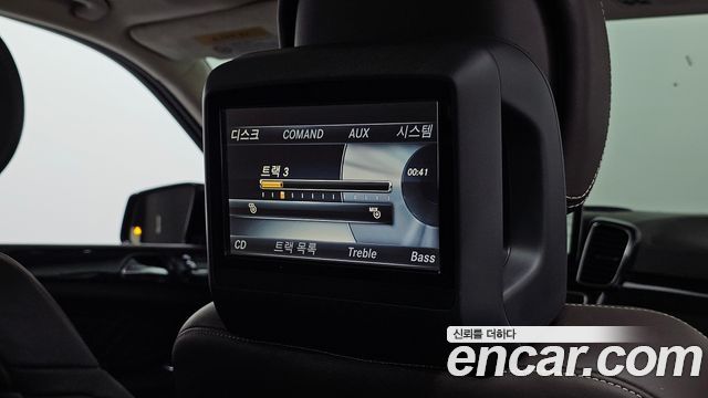 Mercedes-Benz GLS-Class (X166) GLS500 4MATIC 2017 — фото 16