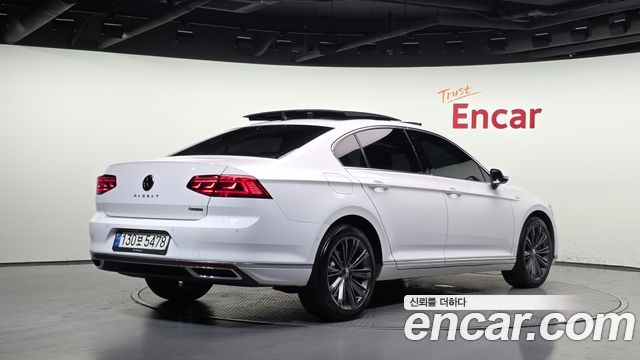 Volkswagen Passat GT (B8) 2.0 TDI 4Motion Prestige 2021 — фото 2