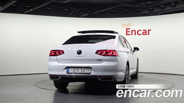 Volkswagen Passat GT (B8) 2.0 TDI 4Motion Prestige 2021 — фото 4