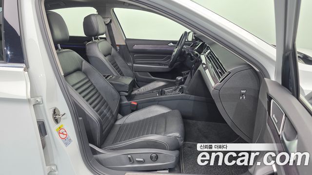 Volkswagen Passat GT (B8) 2.0 TDI 4Motion Prestige 2021 — фото 15