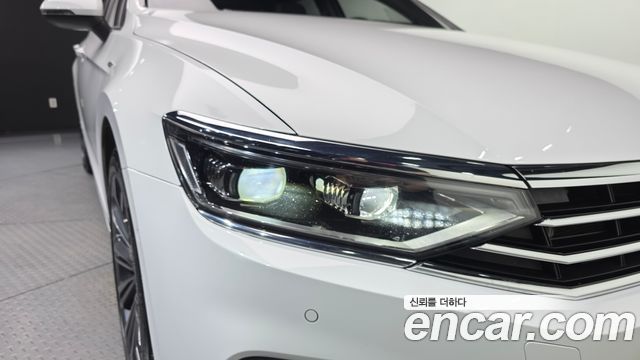 Volkswagen Passat GT (B8) 2.0 TDI 4Motion Prestige 2021 — фото 28