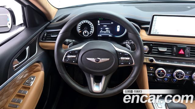 Genesis G70 Shooting Brake Gasoline 2.0T 2WD 2023 — фото 13