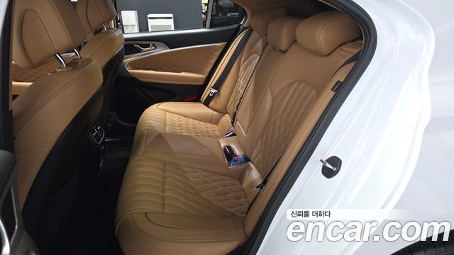 Genesis G70 Shooting Brake Gasoline 2.0T 2WD 2023 — фото 26
