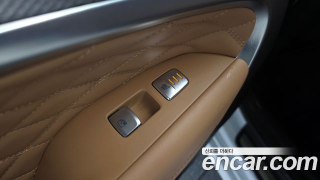 Genesis G70 Shooting Brake Gasoline 2.0T 2WD 2023 — фото 27