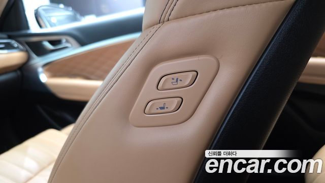 Genesis G70 Shooting Brake Gasoline 2.0T 2WD 2023 — фото 29