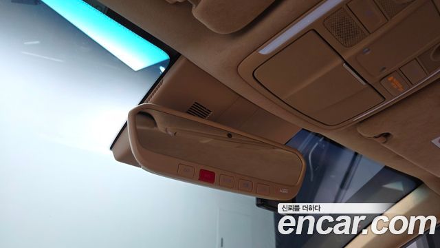 Genesis G70 Shooting Brake Gasoline 2.0T 2WD 2023 — фото 34