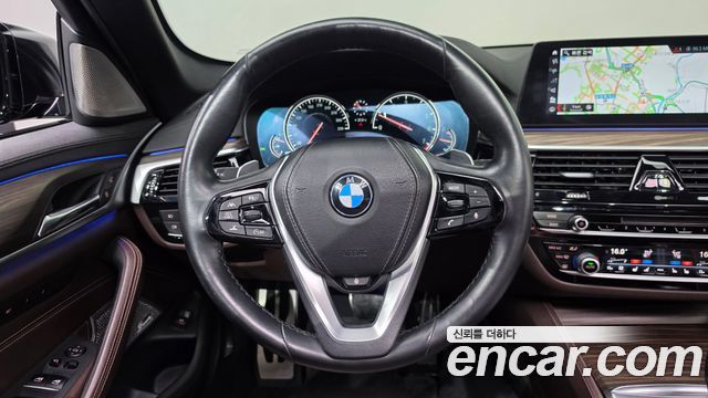 BMW 5 Series (G30) 530i xDrive M Sport Package Plus 2017 — фото 17