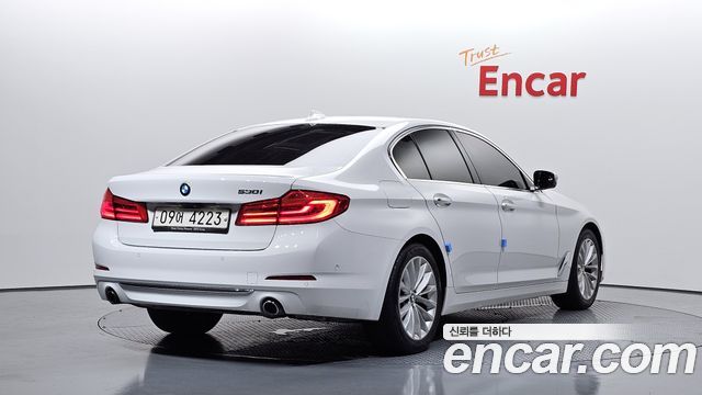 BMW 5 Series (G30) 530i Luxury Plus 2018 — фото 2