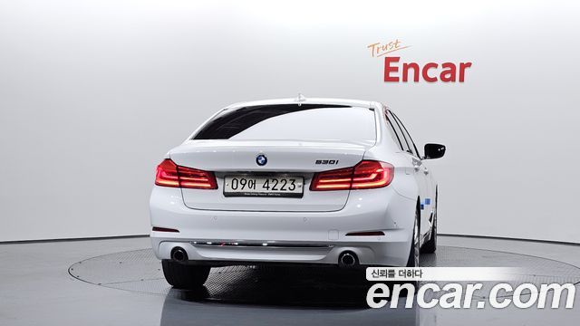 BMW 5 Series (G30) 530i Luxury Plus 2018 — фото 4