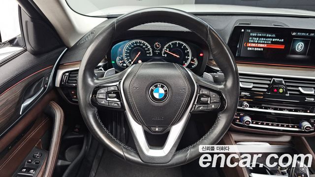 BMW 5 Series (G30) 530i Luxury Plus 2018 — фото 13