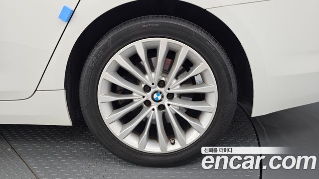 BMW 5 Series (G30) 530i Luxury Plus 2018 — фото 21