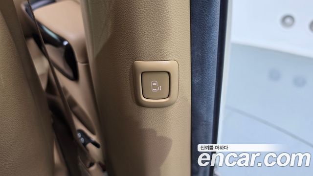 Kia Carnival 7-Seater Limousine President 2020 — фото 29