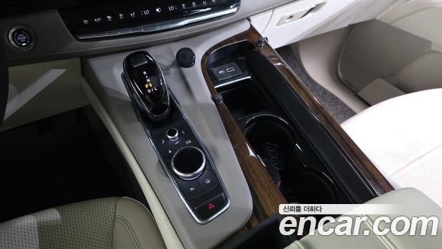 Cadillac Escalade (V) 6.2 ESV ESV Sports Platinum 2023 — фото 9