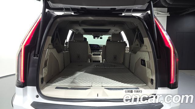 Cadillac Escalade (V) 6.2 ESV ESV Sports Platinum 2023 — фото 20