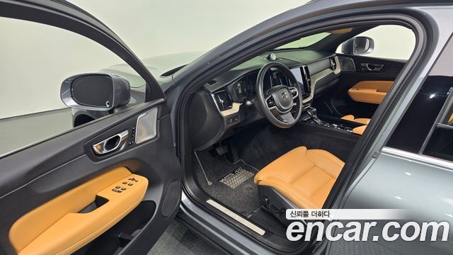 Volvo XC60 (II) D5 Inscription 2019 — фото 11