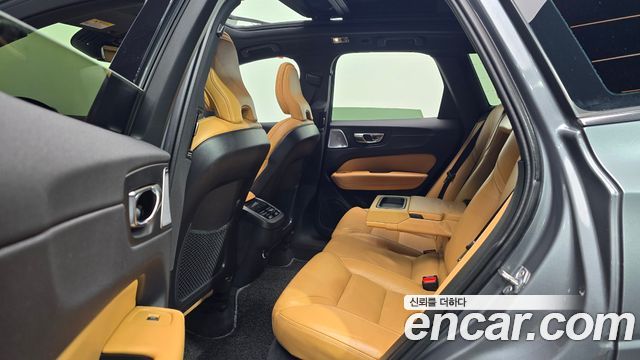 Volvo XC60 (II) D5 Inscription 2019 — фото 12