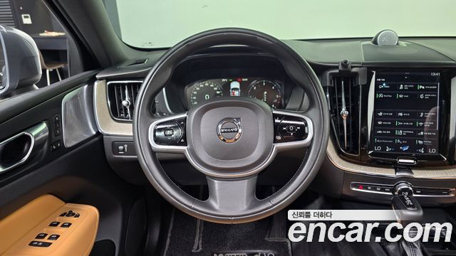 Volvo XC60 (II) D5 Inscription 2019 — фото 13