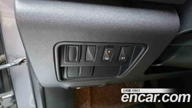 Renault Korea QM6 Diesel 2WD RE Signature 2017 — фото 17