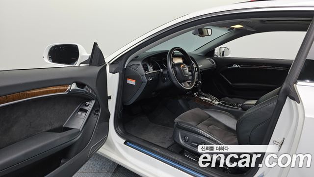 Audi A5 2.0 TFSI Quattro 8T3 2011 — фото 10